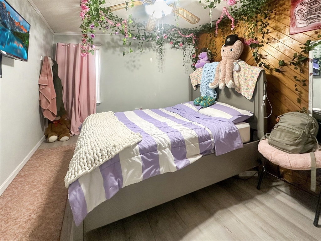 366 Alden Street Fall River, MA 02723 - Photo 8 of 23