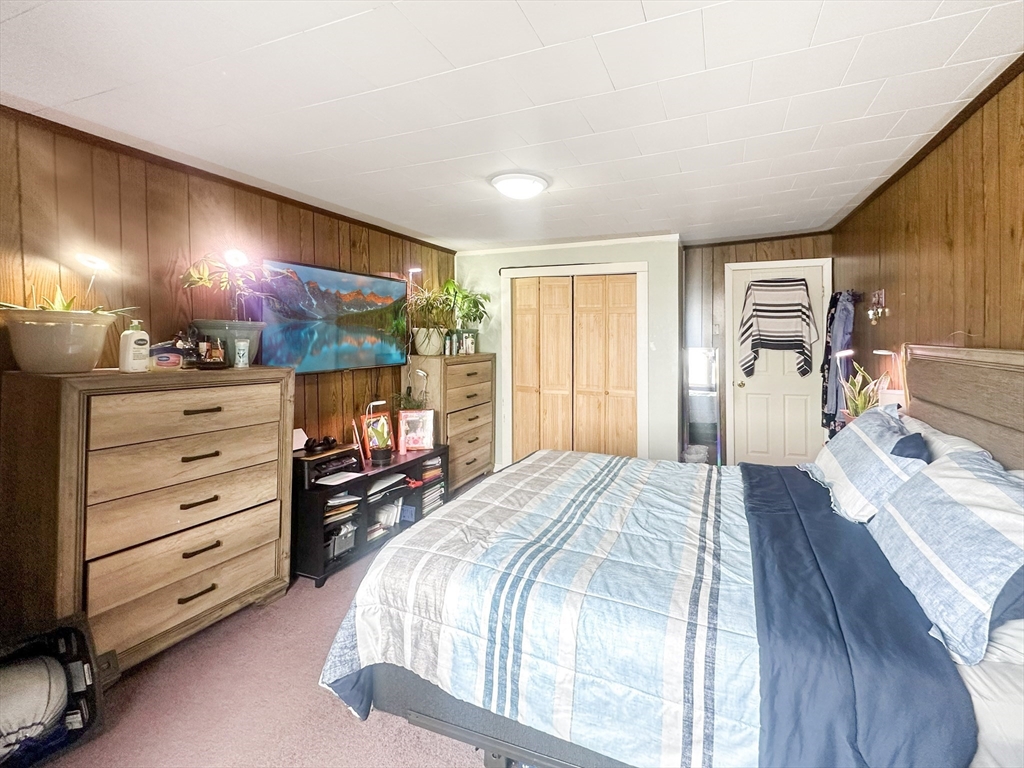 366 Alden Street Fall River, MA 02723 - Photo 10 of 23