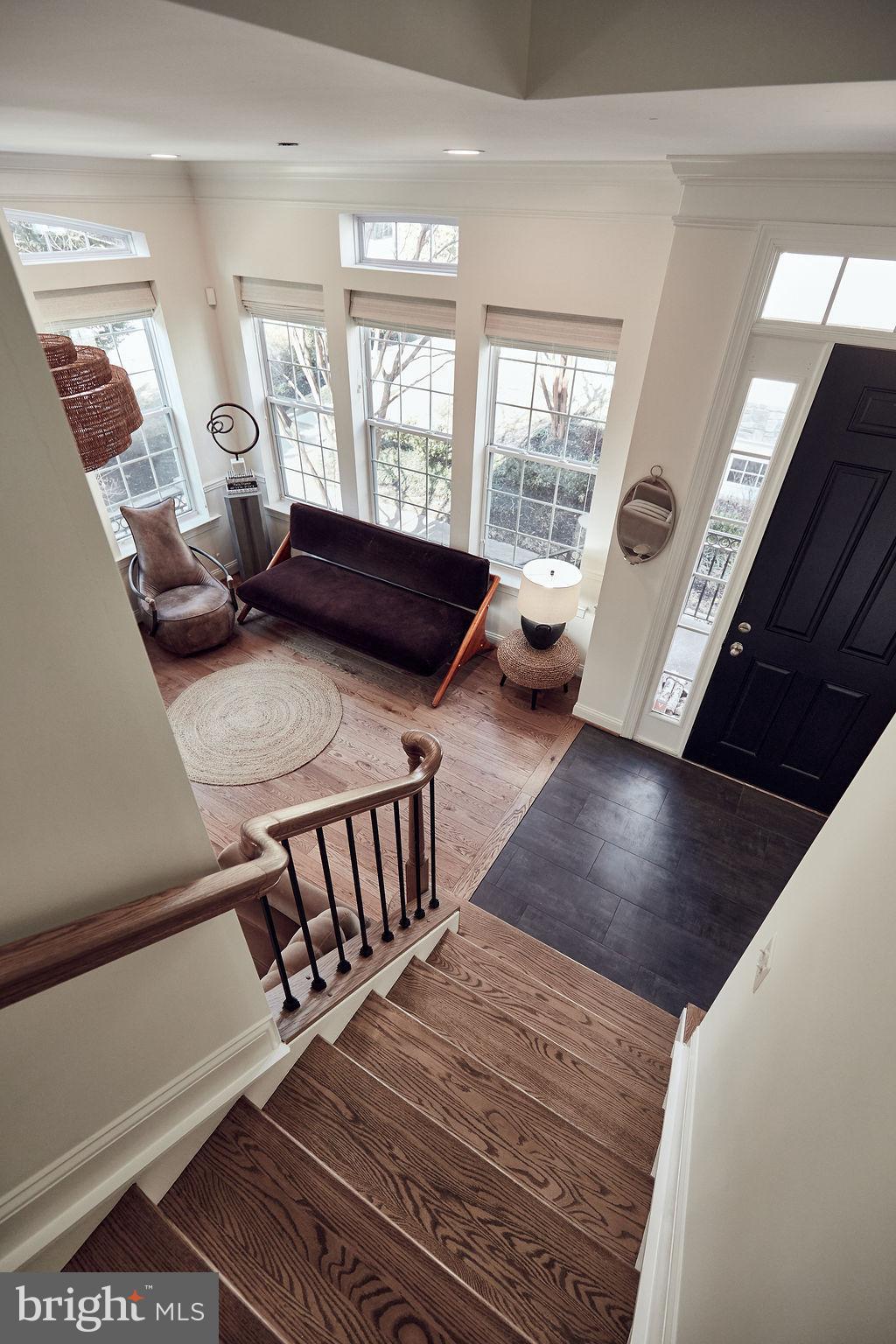 6306 Canter Way, Unit 13 Baltimore, MD 21212 - Photo 28 of 63 a living room with furniture and a large window
