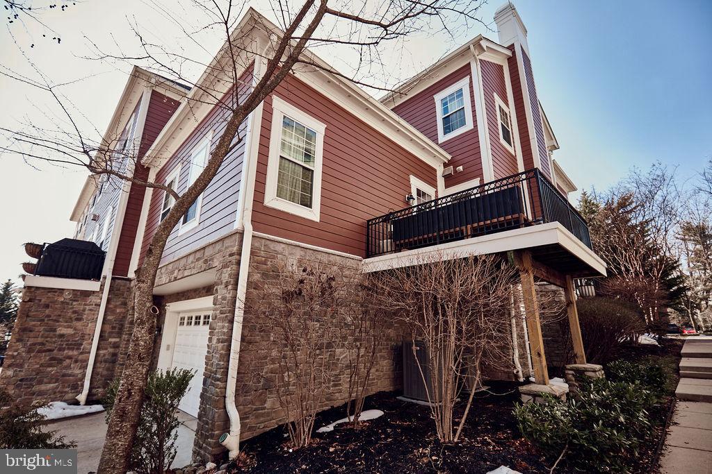 6306 Canter Way, Unit 13 Baltimore, MD 21212 - Photo 61 of 63 a view of a house with a yard