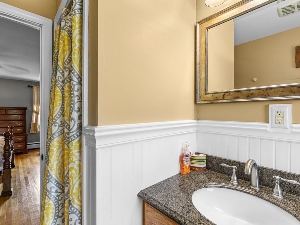 392 Martello Road Franklin, MA 02038 - Photo 21 of 42 Gallery Image 21