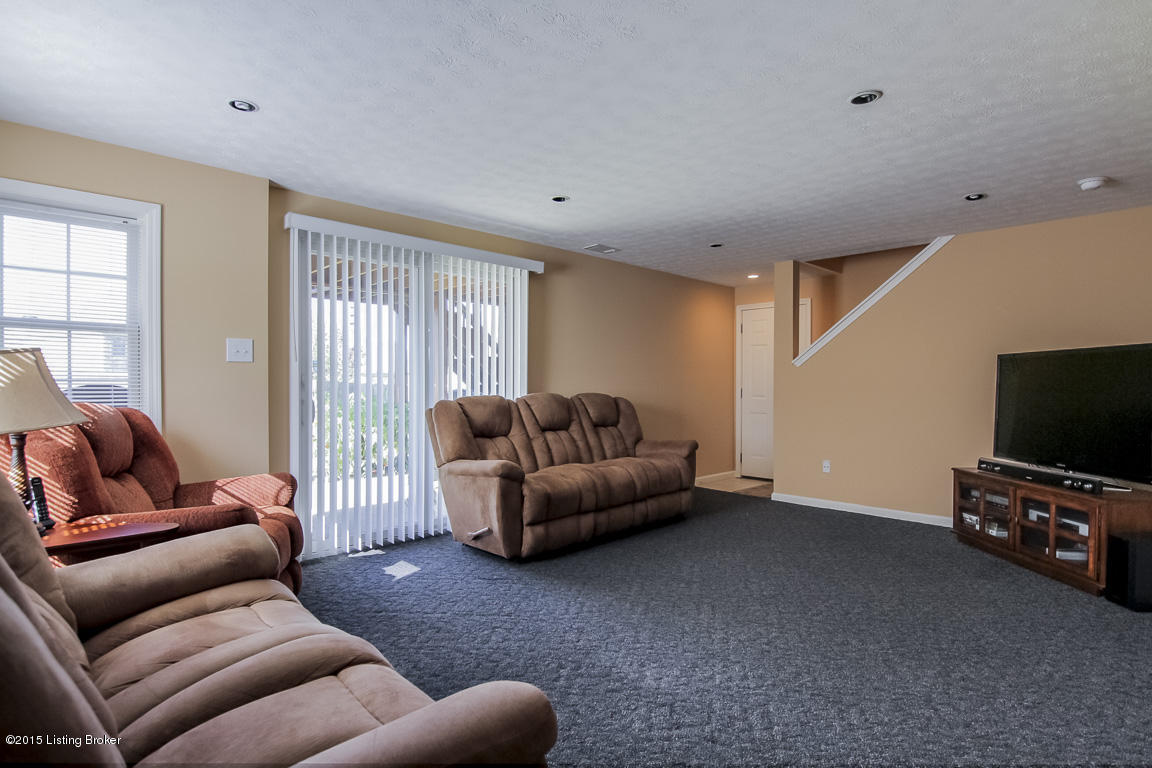8008 Kellerman Road Louisville, KY 40219 - Photo 29 of 37 0057Fused