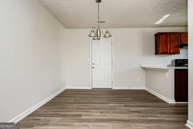 $2,190 | 6864 Amethyst Avenue, Rex, GA 30273