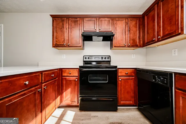 $2,190 | 6864 Amethyst Avenue, Rex, GA 30273