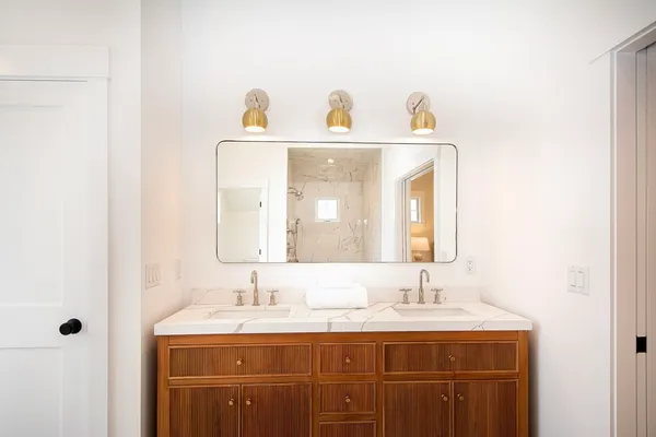 $2,299,000 | 615 Keene Street, Duxbury, MA 02332