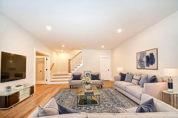 $2,299,000 | 615 Keene Street, Duxbury, MA 02332