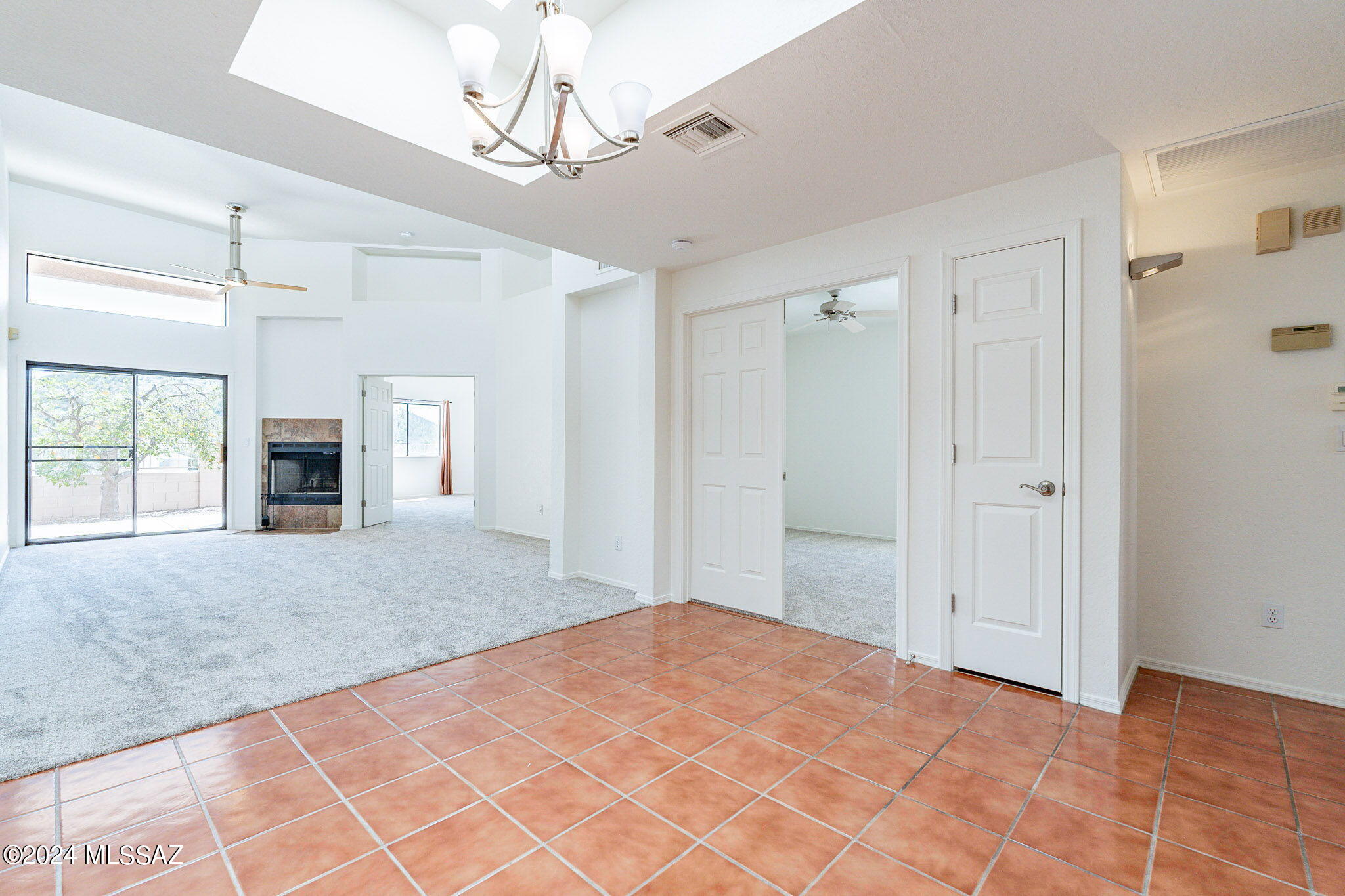 4990 North Valle Road Tucson, AZ 85750 - Photo 10 of 50