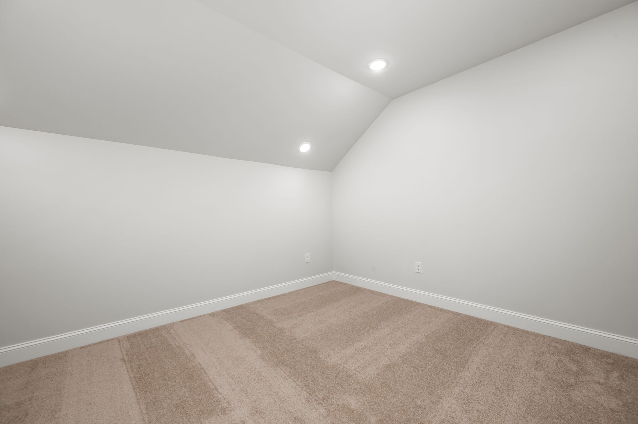522 Rohan Drive Murfreesboro, TN 37129 - Photo 18 of 33 a view of an empty room
