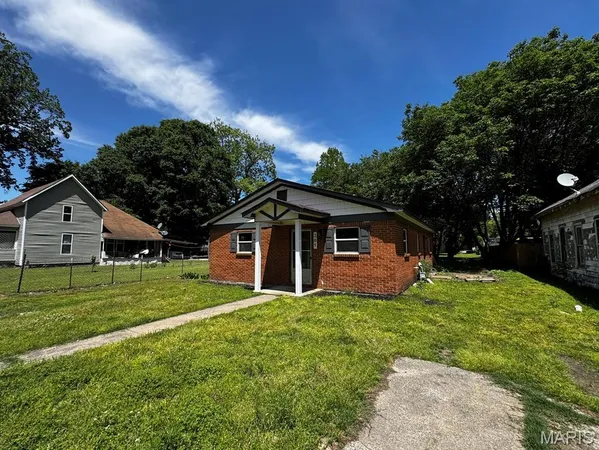 $79,900 | 205 East 9th Street, Caruthersville, MO 63830