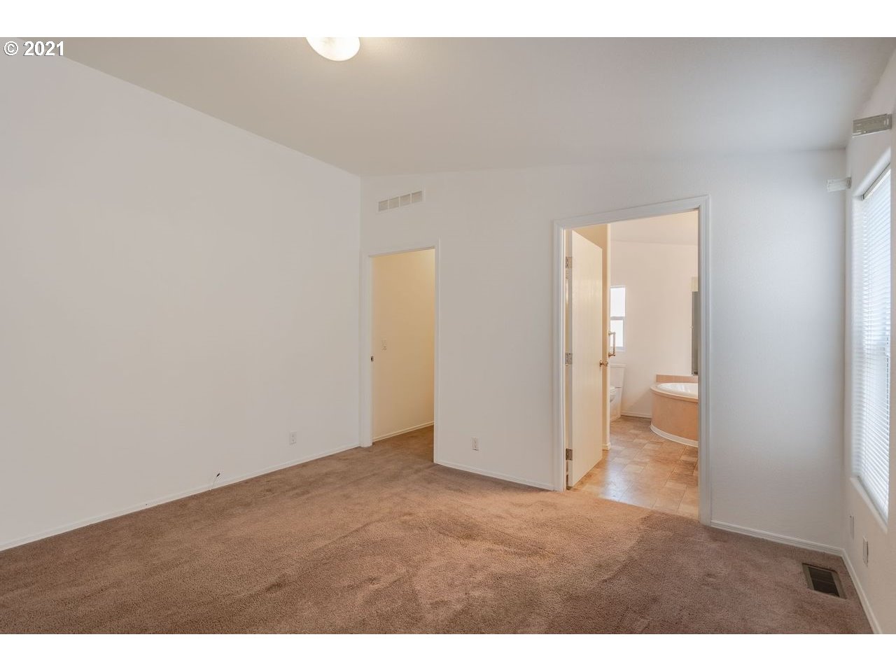 2525 Maia Loop Springfield, OR 97477 - Photo 20 of 27 a view of empty room
