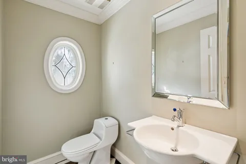 $1,500,000 | 821 Oxford Crest, Villanova, PA 19085