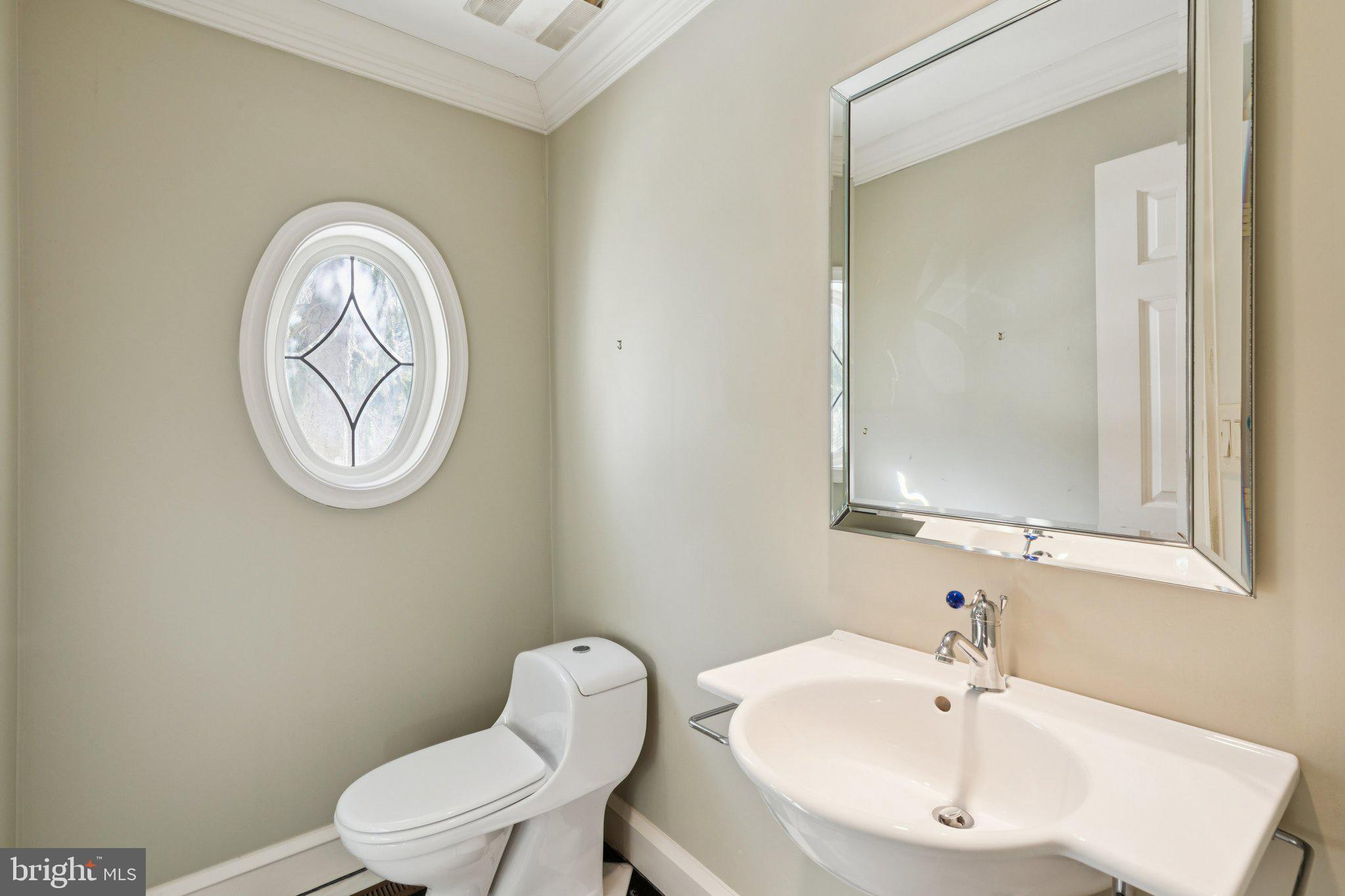 821 Oxford Crest Villanova, PA 19085 - Photo 13 of 39 Half Bath-1st floor