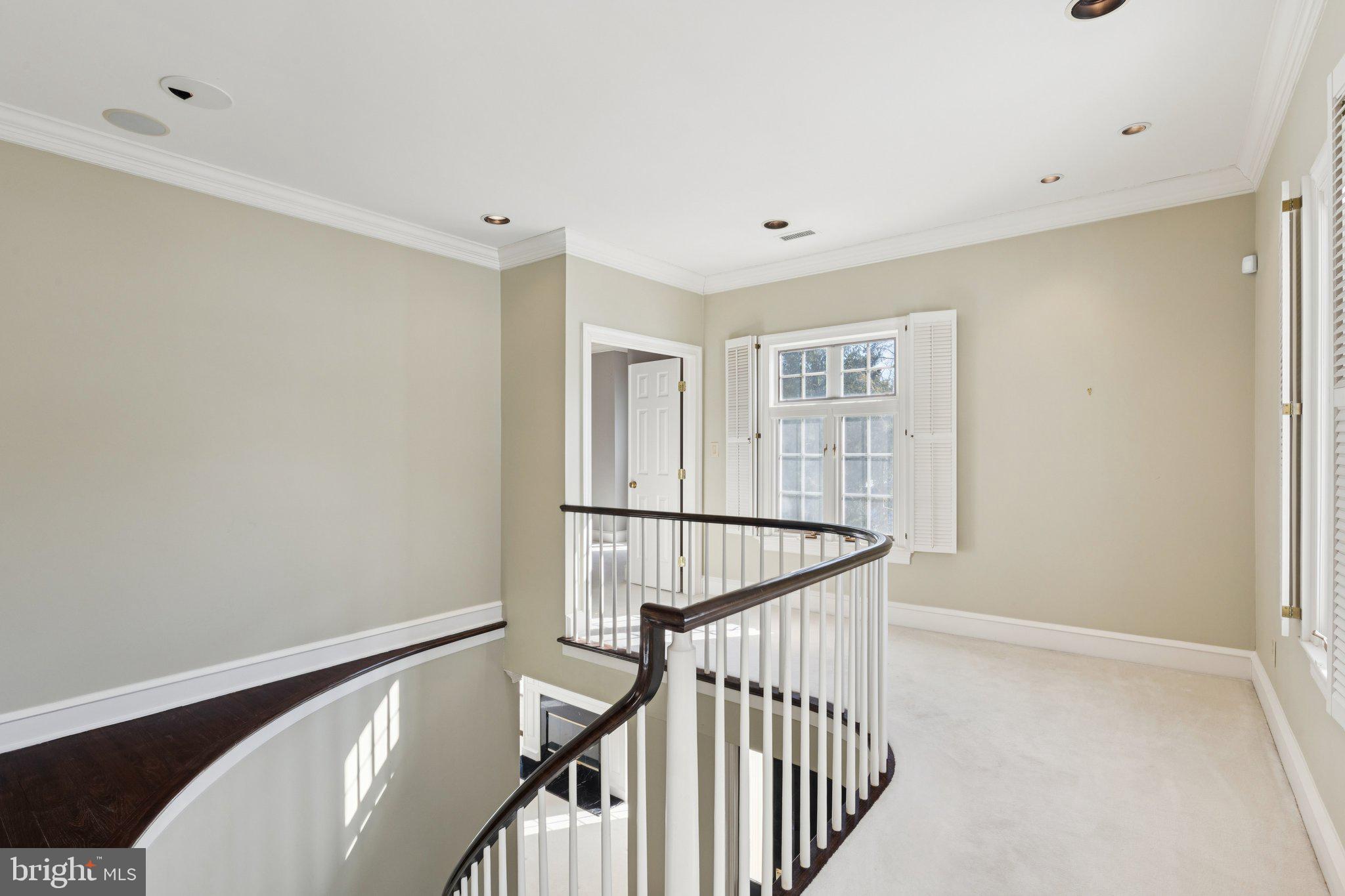 821 Oxford Crest Villanova, PA 19085 - Photo 15 of 39 Hallway 2nd Floor
