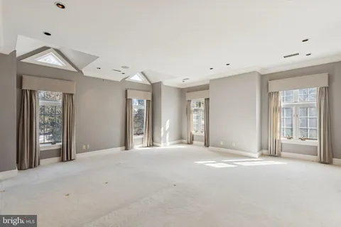 $1,500,000 | 821 Oxford Crest, Villanova, PA 19085