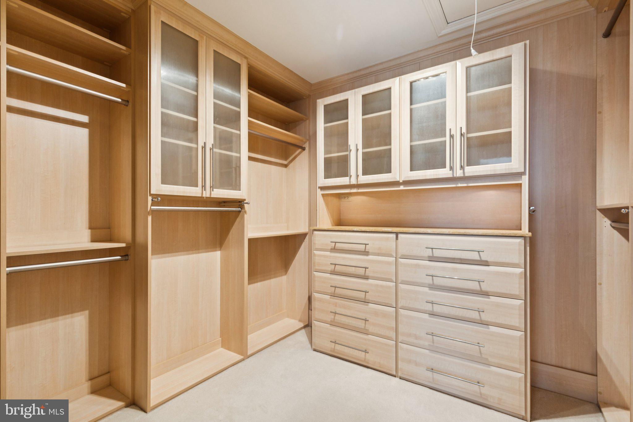 821 Oxford Crest Villanova, PA 19085 - Photo 22 of 39 Primary Bedroom Walk-in Closet