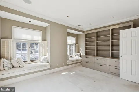 $1,500,000 | 821 Oxford Crest, Villanova, PA 19085