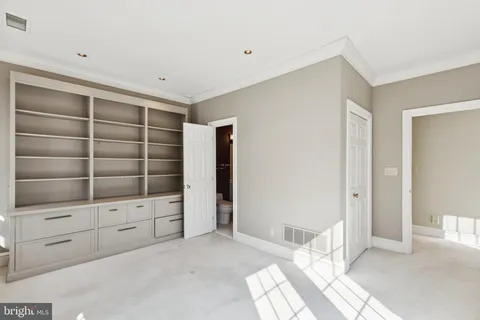 $1,500,000 | 821 Oxford Crest, Villanova, PA 19085