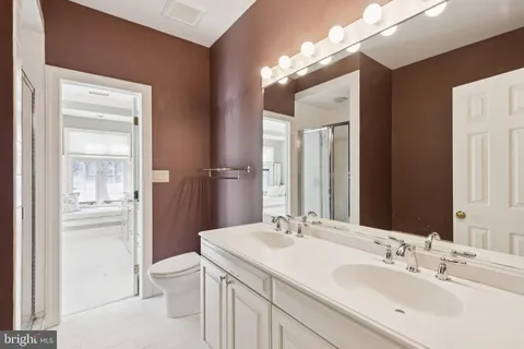 $1,500,000 | 821 Oxford Crest, Villanova, PA 19085