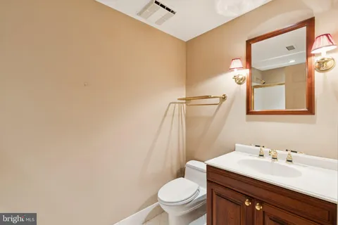 $1,500,000 | 821 Oxford Crest, Villanova, PA 19085