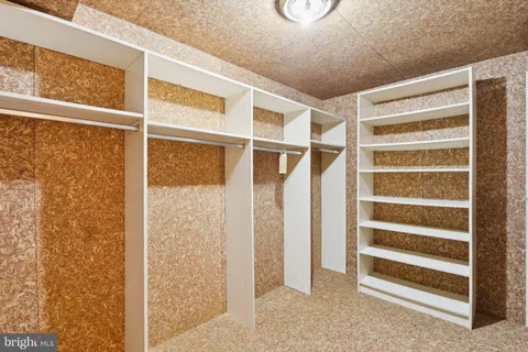 $1,500,000 | 821 Oxford Crest, Villanova, PA 19085