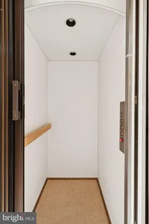 $1,500,000 | 821 Oxford Crest, Villanova, PA 19085