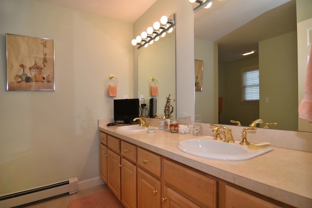 5 Madison Circle, Unit 5 Rehoboth, MA 02769 - Photo 21 of 42