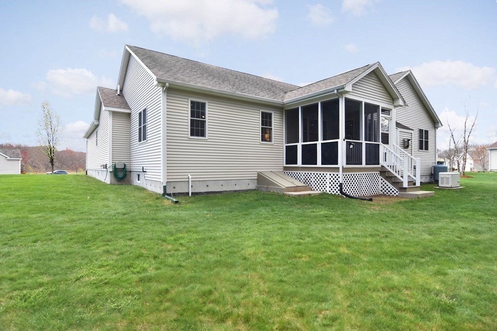 5 Madison Circle, Unit 5 Rehoboth, MA 02769 - Photo 36 of 42