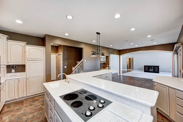 $1,100,000 | 2009 West 250 North, Lebanon, IN 46052