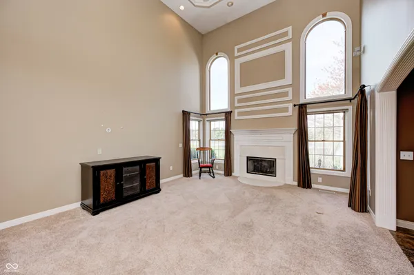 $1,100,000 | 2009 West 250 North, Lebanon, IN 46052