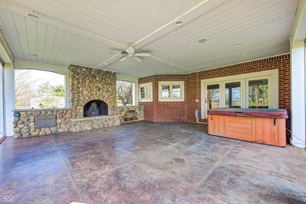 $1,100,000 | 2009 West 250 North, Lebanon, IN 46052