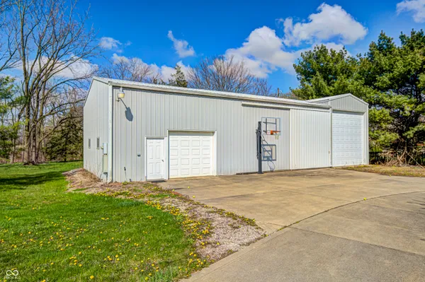 $1,100,000 | 2009 West 250 North, Lebanon, IN 46052