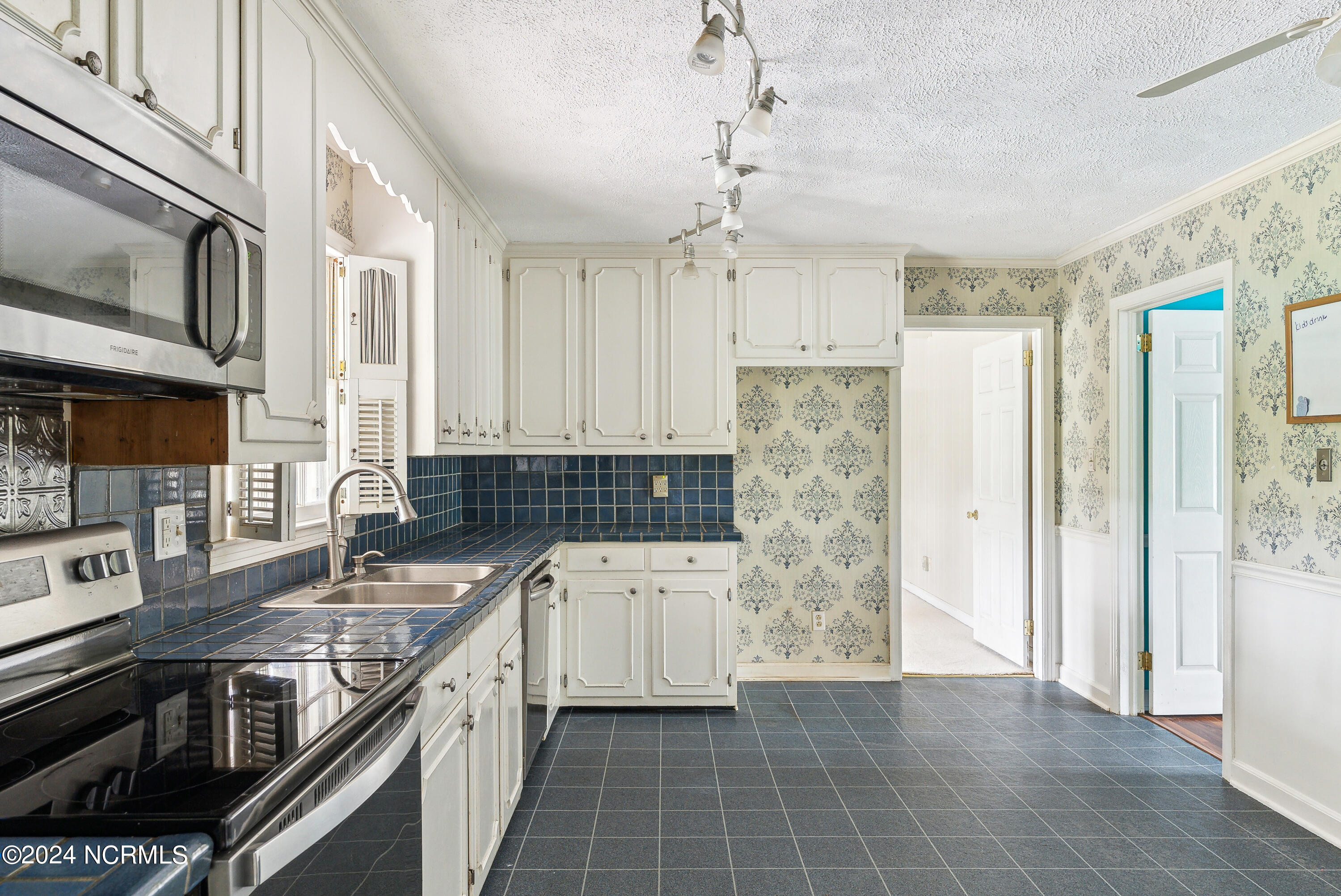 1003 Morningside Drive Rockingham, NC 28379 - Photo 9 of 26 DSC07874-Edit copy