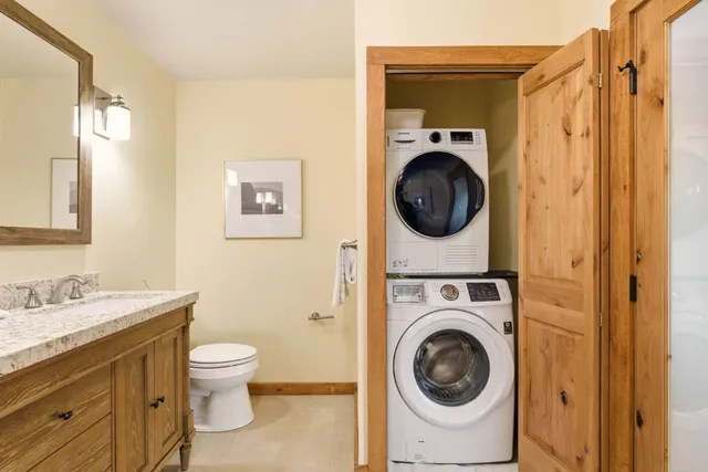 $1,995,000 | 3451 Oak Knoll Drive, Redwood City, CA 94062