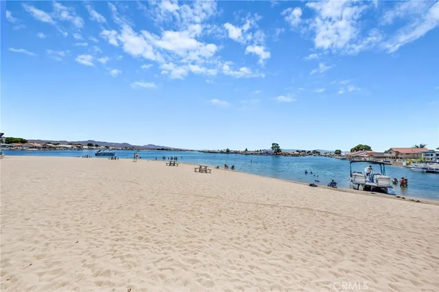 $439,000 | 14375 Jamaica Lane, Helendale, CA 92342