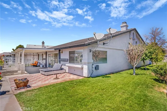 $439,000 | 14375 Jamaica Lane, Helendale, CA 92342