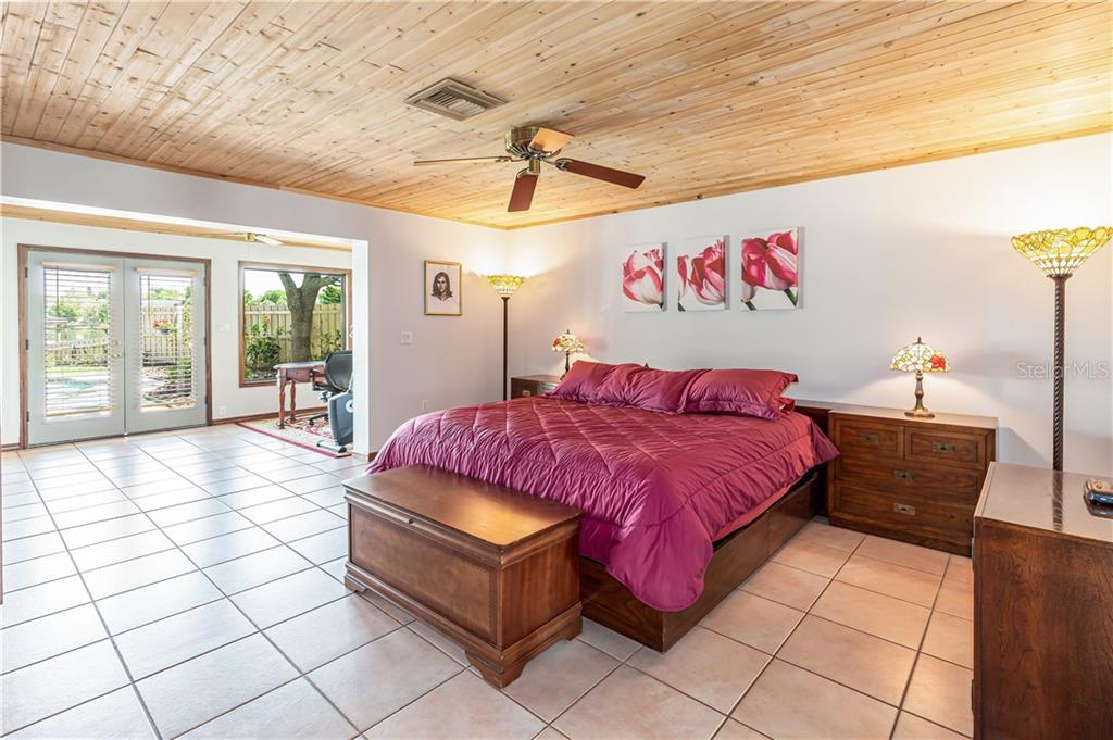 155 Spring Wood Trail Altamonte Springs, FL 32714 - Photo 13 of 30 Master bedroom