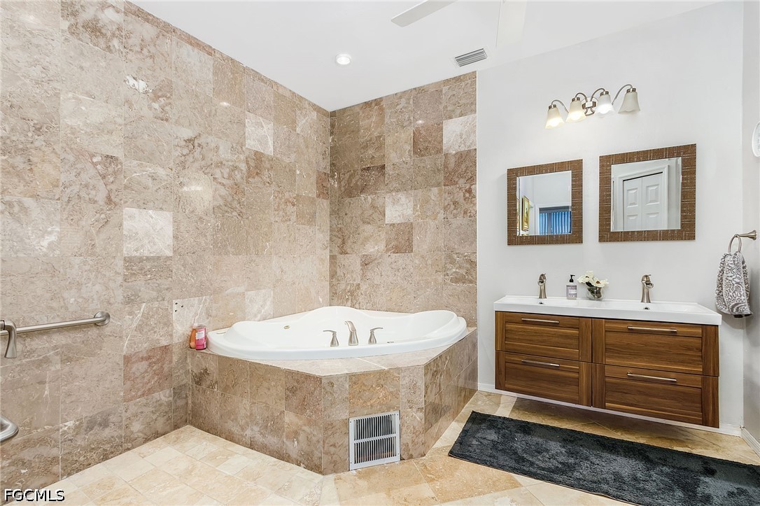 236 Loadstar Street Fort Myers, FL 33913 - Photo 13 of 26