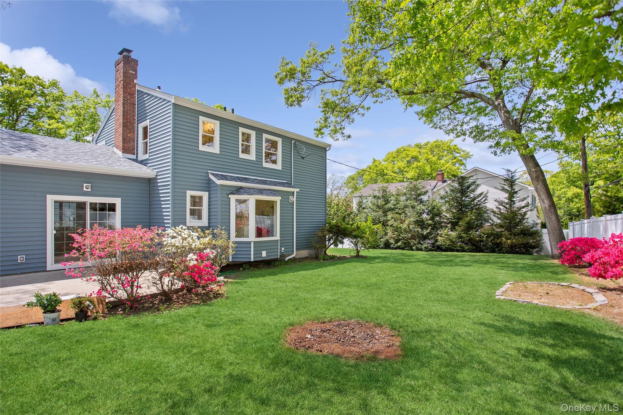 15 Locust Road Old Bethpage, NY 11804 - Photo 28 of 28