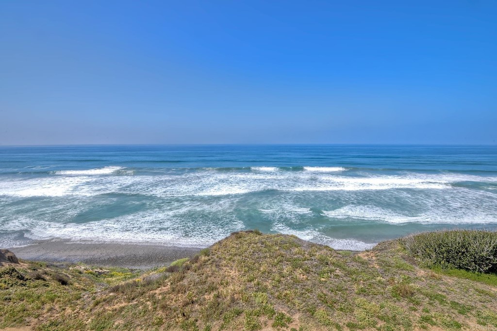 1808 Parliament Road Encinitas, CA 92024 - Photo 41 of 49