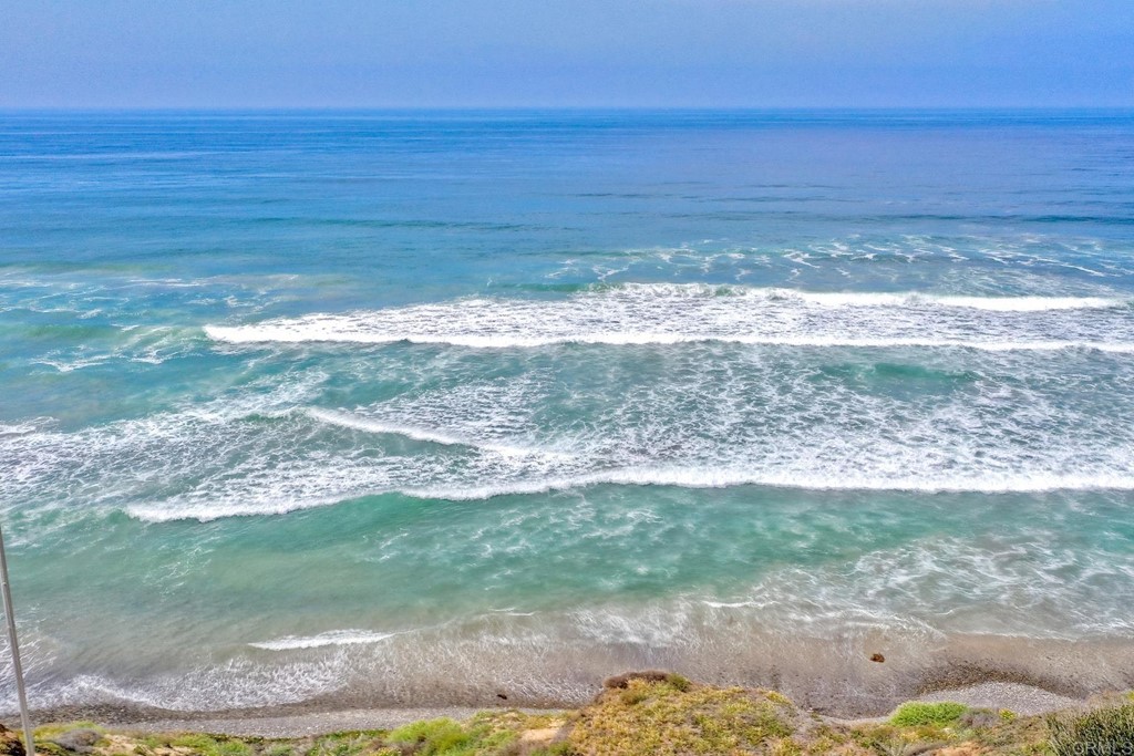 1808 Parliament Road Encinitas, CA 92024 - Photo 43 of 49 a view of a yard with a ocean view
