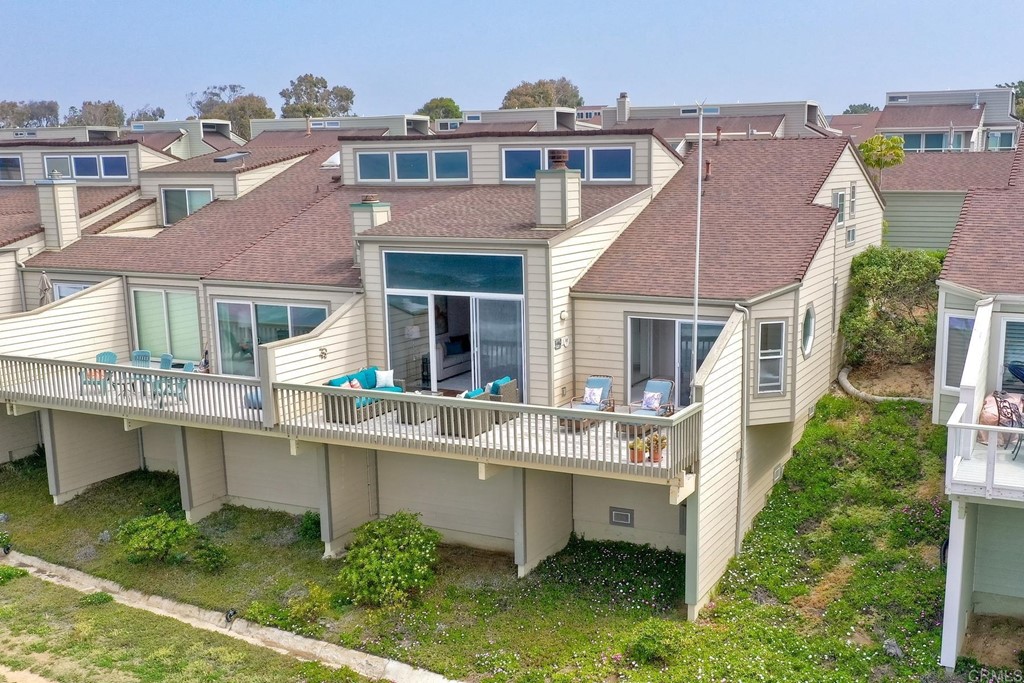 1808 Parliament Road Encinitas, CA 92024 - Photo 6 of 49