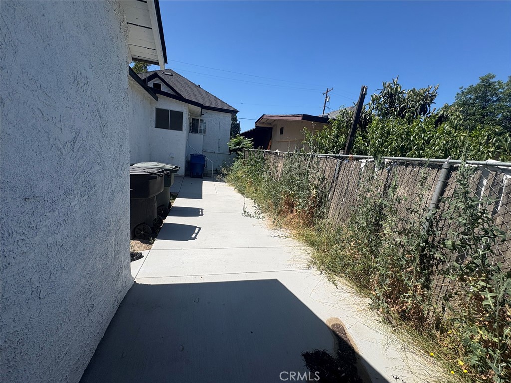 3395 Franklin Avenue Riverside, CA 92507 - Photo 38 of 55 a view of a back yard