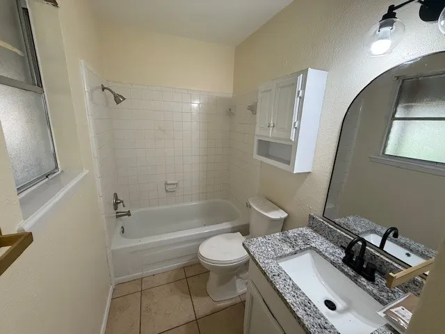 $1,795 | 2137 Meadowlight Parkway, Corpus Christi, TX 78414