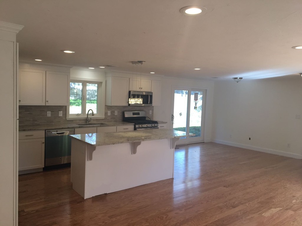 12 Brownlea Road Framingham, MA 01701 - Photo 5 of 27 Gallery Image 5