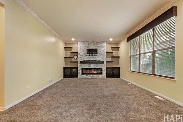 $515,000 | 2211 Hazelwood Drive, McHenry, IL 60051