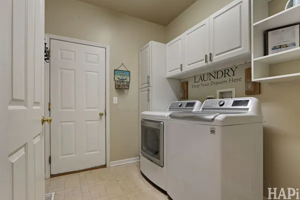 $515,000 | 2211 Hazelwood Drive, McHenry, IL 60051