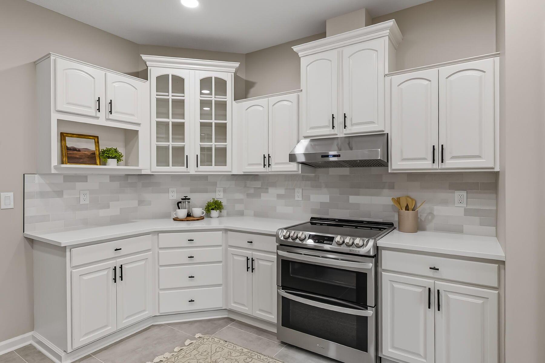 14617 Morse Road Southwest Pataskala, OH 43062 - Photo 29 of 69 KITCHEN W/QUARTZ COUNTERTOPS