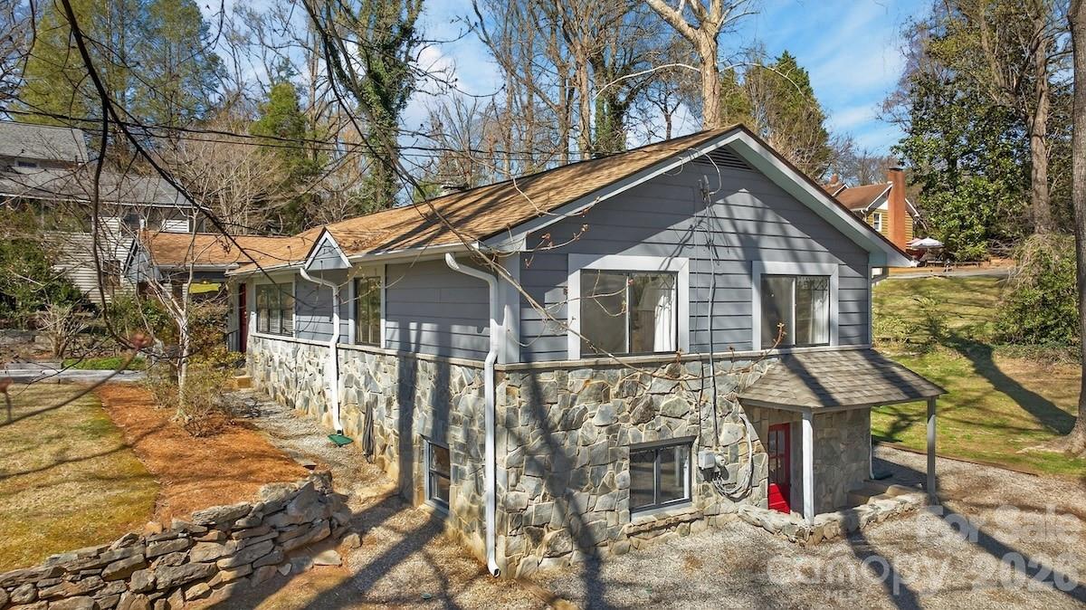 95 Whitney Avenue Tryon, NC 28782 - Photo 28 of 31 Gallery Image 28