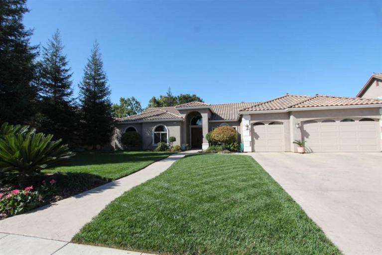 2439 Rodeo Street Selma, CA 93662 - Photo 1 of 60 Gallery Image 1