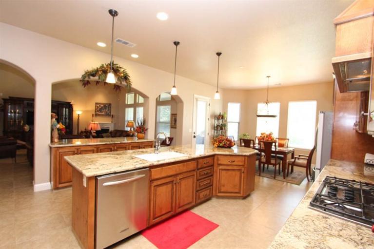 2439 Rodeo Street Selma, CA 93662 - Photo 21 of 60 Gallery Image 21